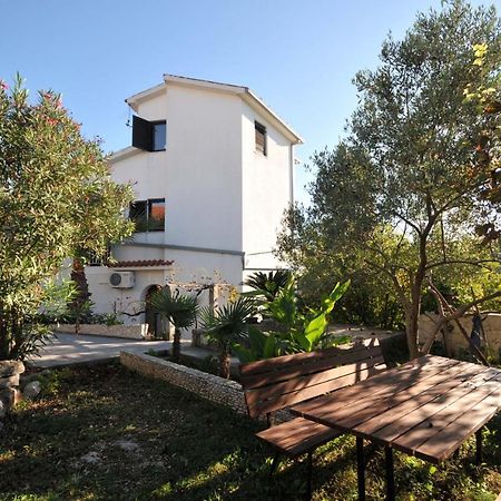 Apartments With A Parking Space Okrug Donji, Ciovo - 13732 Donji Okrug  Exterior foto
