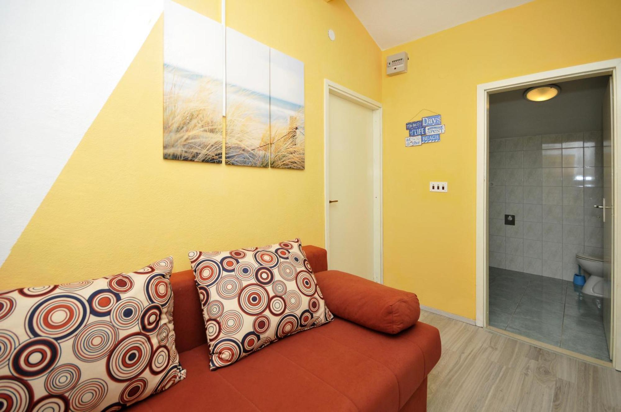 Apartments With A Parking Space Okrug Donji, Ciovo - 13732 Donji Okrug  Zimmer foto